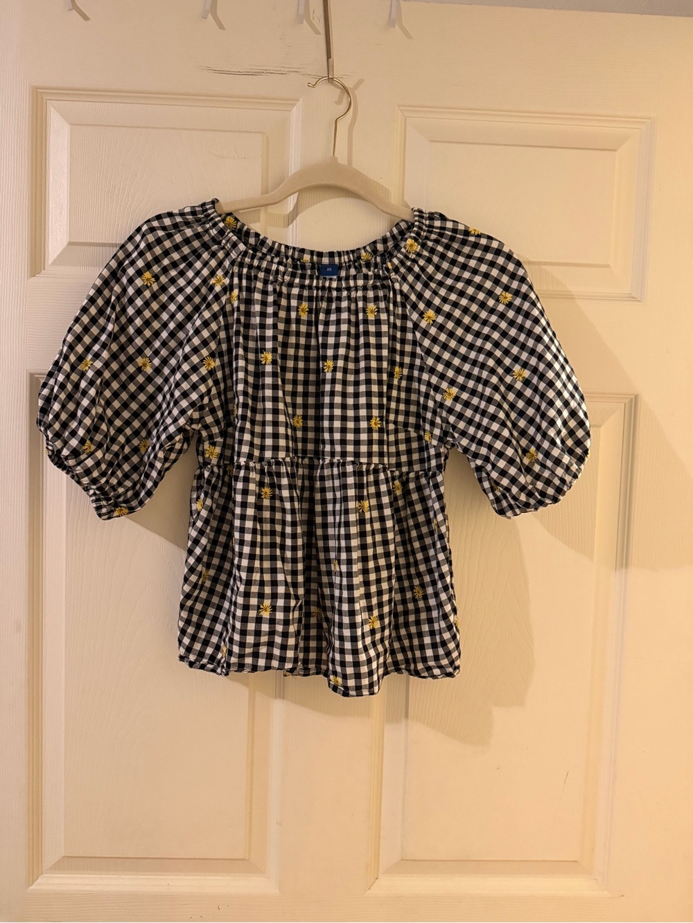 Old Navy Black & White Gingham Puff-Sleeve Top with Yellow Embroidery